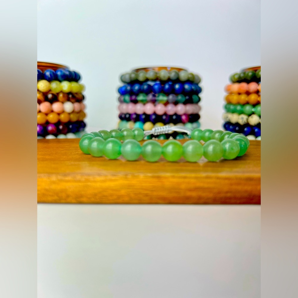 Handmade genuine gemstone bracelet. This Adventurine bracelet is adjustable.